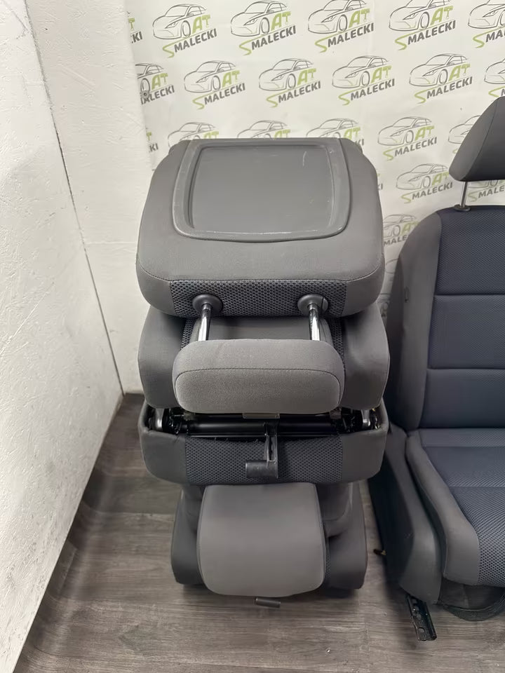 Sitze Innenausstattung Vw Touran 1T Modell 03-15 Bj