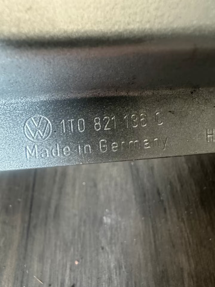 1T0821136C Kotflügelhalter Vorne Rechts VW Touran 1T Modelle