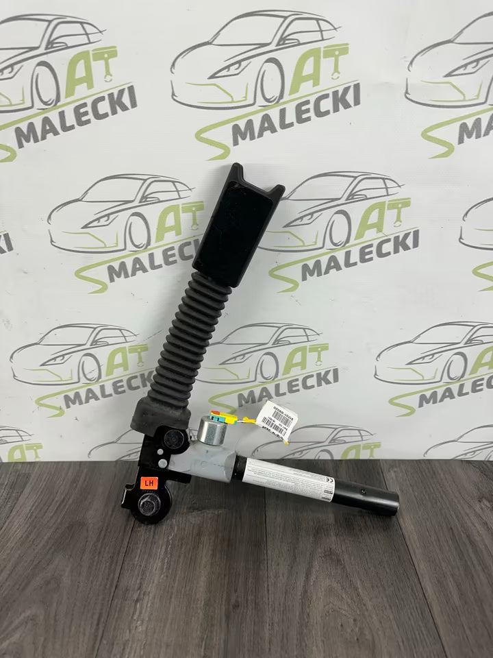 88831-B9000 Gurtstraffer Vorne Links Hyundai i10 II BA Modell