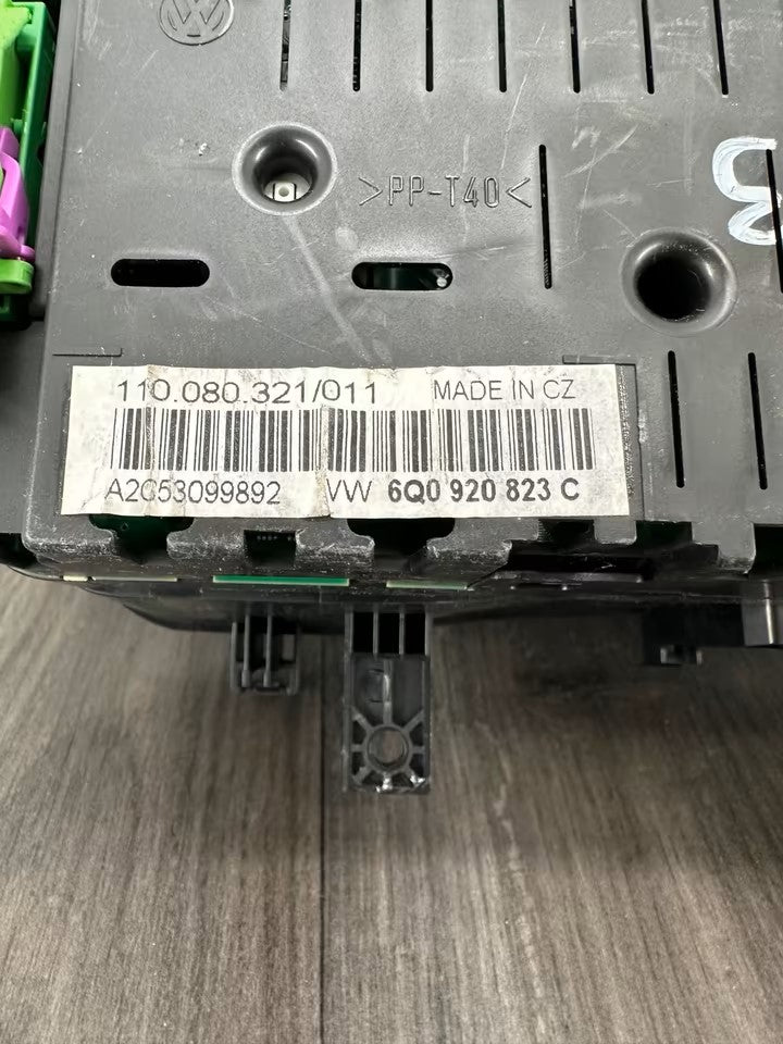 6Q0920823C speedometer instrument cluster VW Polo 9N 9N3 Diesel