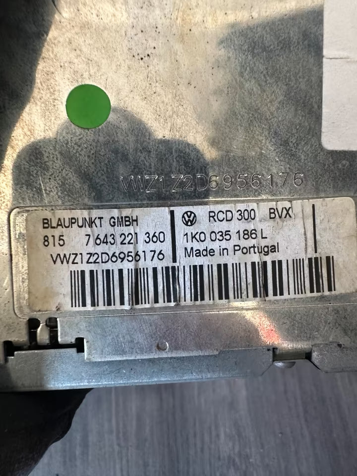 1K0035186L Autoradio für VW Golf V mit Code