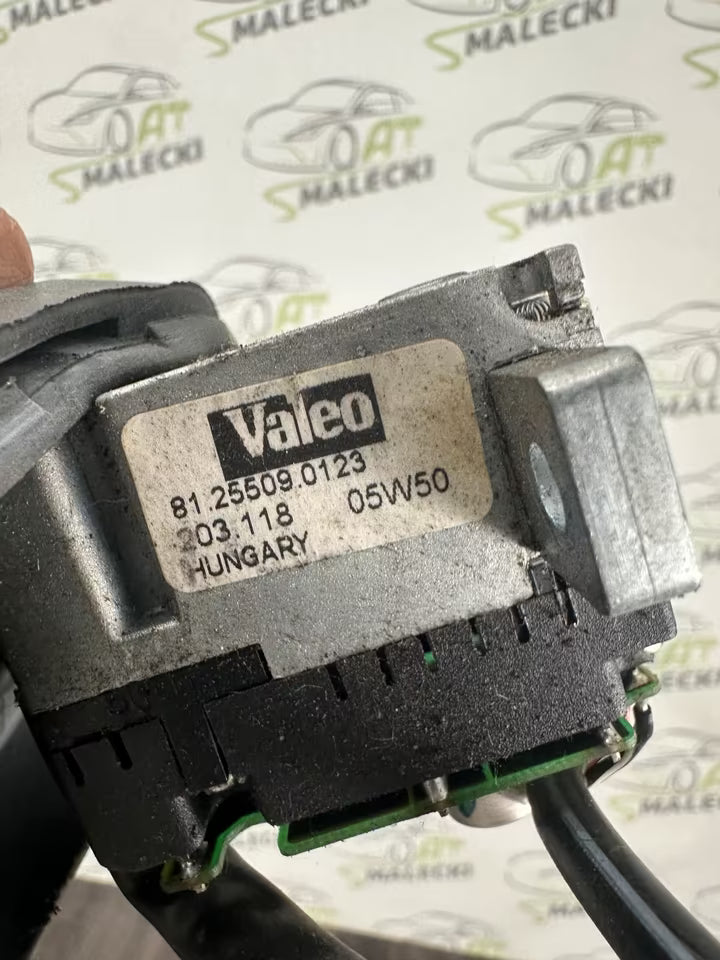 81255090123 Lenkstockschalter Blinkerschalter VALEO MANN