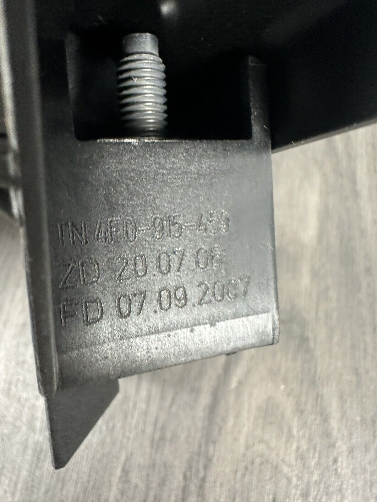 6308285
