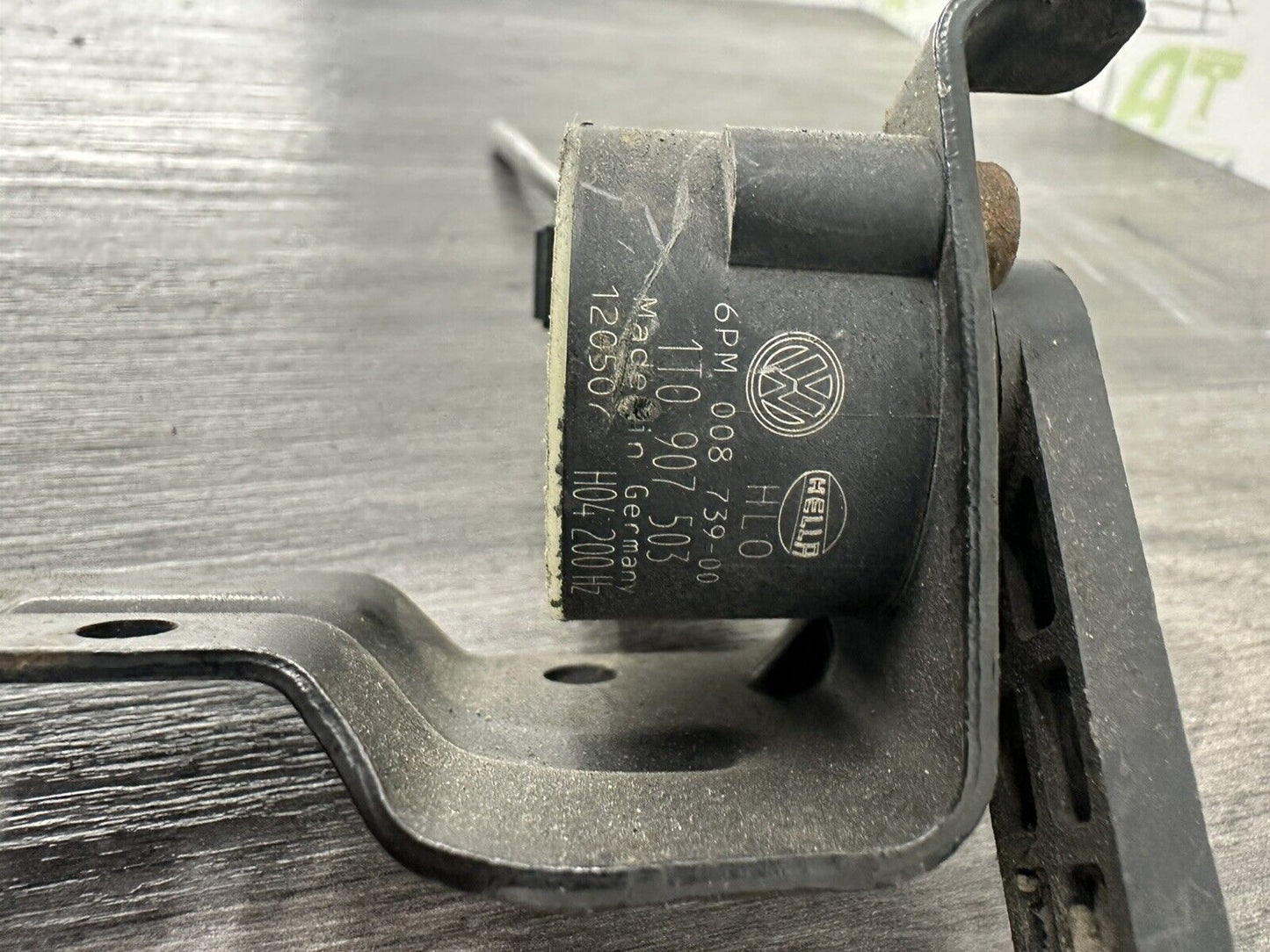 6305894