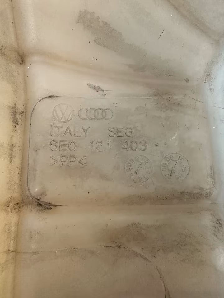 8E0121403 Ausgleichsbehälter Kühlwasserbehälter Audi A4 B7
