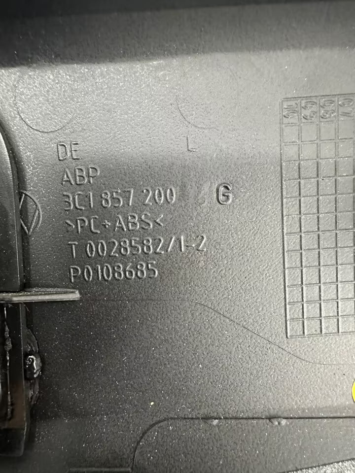 3C1857200G Verkleidung Blende unter Lenkrad VW Passat 3C