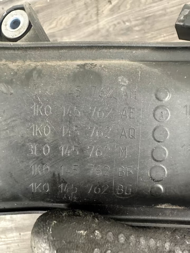 1K0145792 Ladeluftschlauch Druckrohr VW Seat Audi Skoda