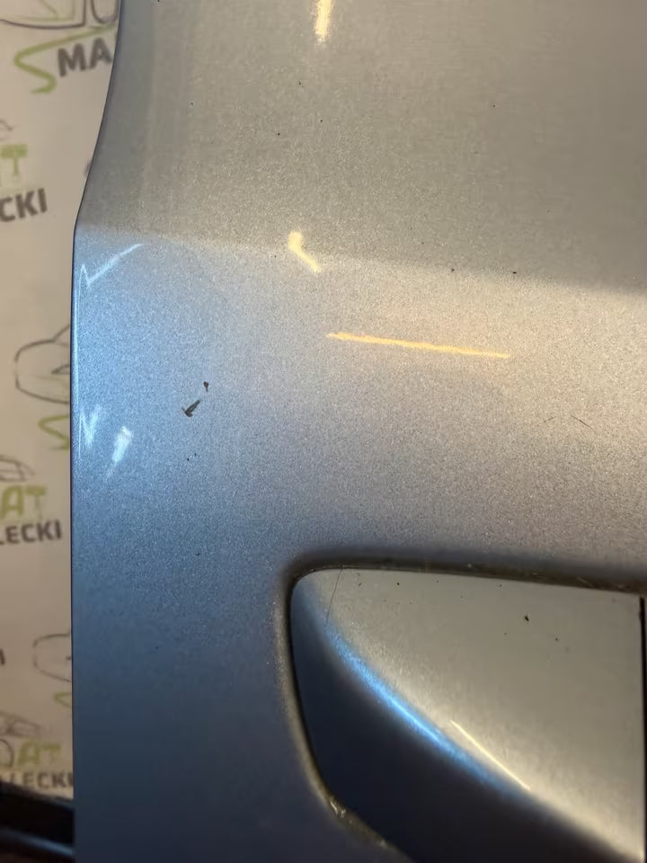 Türe Tür Vorne rechts VW Golf VI 6 5K 08-12Bj. Farbe LA5Q
