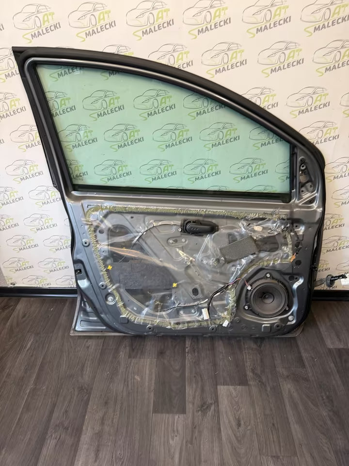Türe Tür vorne links Nissan Note E11 Farbe: KAD G 05-12Bj