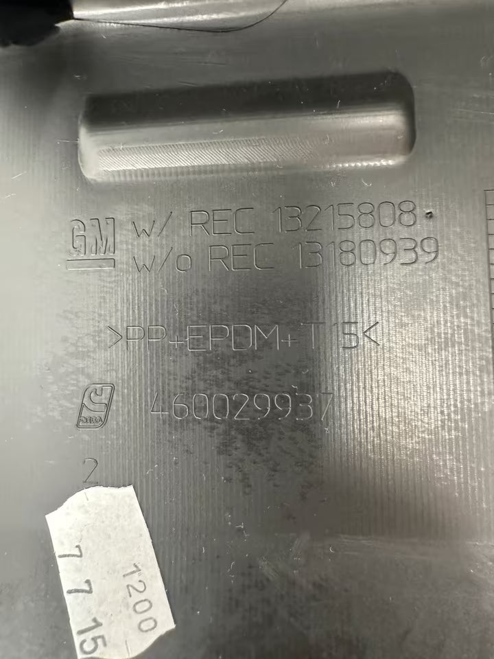 13215808 Ladekante Kofferraum Verkleidung Opel Corsa D