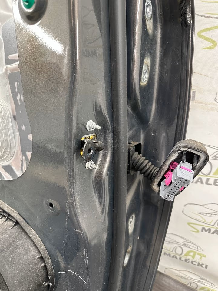 Tür Türe Hinten Links Opel Zafira C Farbe Z190 zum lackieren