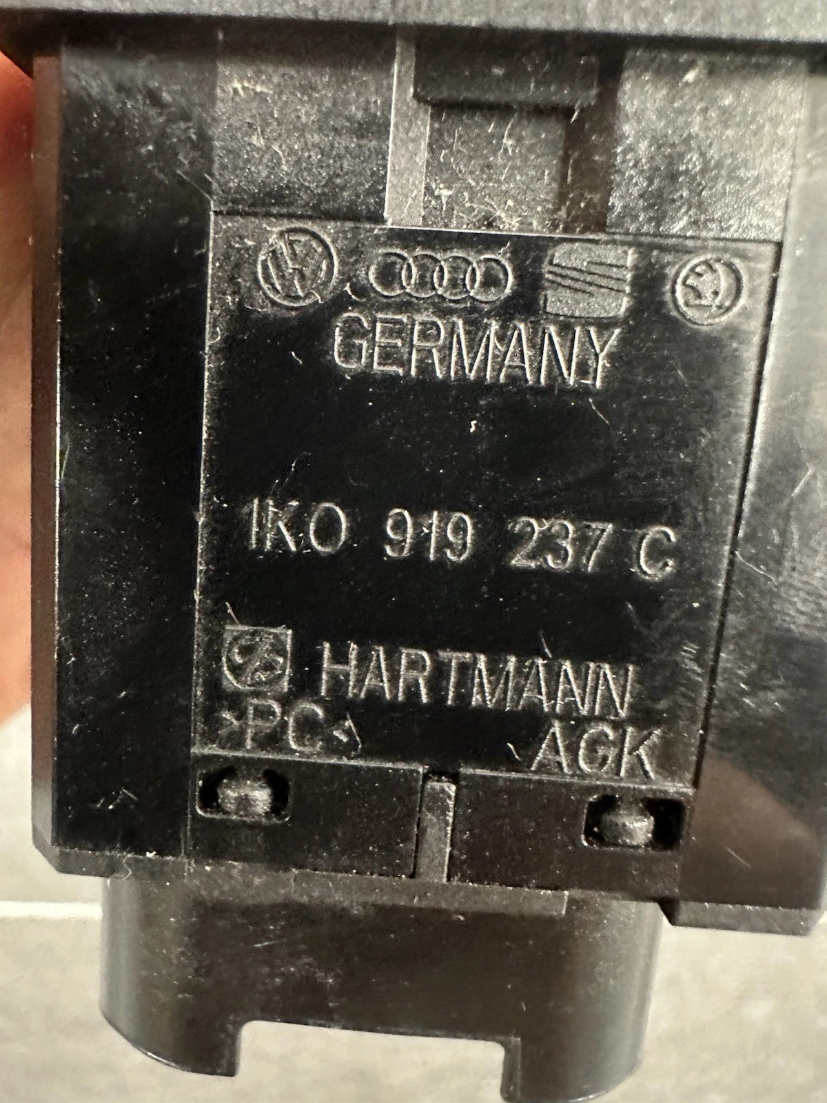 1K0919237C Schalter Abschaltung Airbag Deaktivierung Audi A4 B8