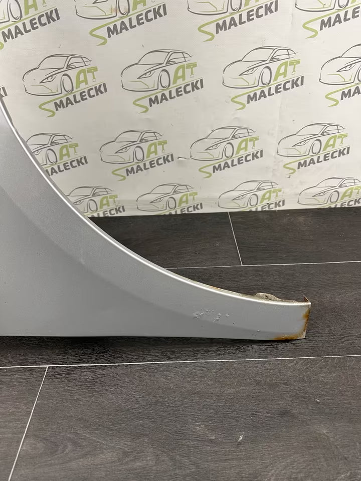 Kotflügel Rechts Seat Ibiza 6J Modell Farbe LX7W Silber