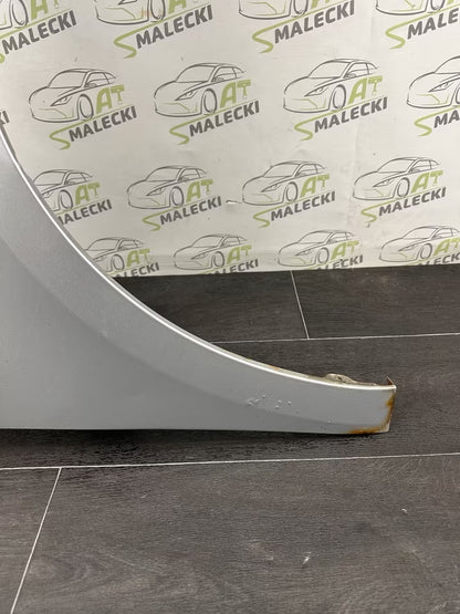 Kotflügel Rechts Seat Ibiza 6J Modell Farbe LX7W Silber