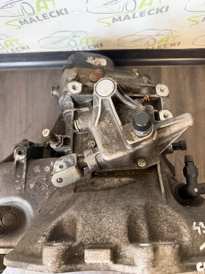 BFFS394 Getriebe Schaltgetriebe Opel Corsa E 1,2 Benzin 43000km