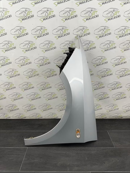 Kotflügel Links Seat Ibiza 6J Modell Farbe LX7W Silber 2011 Bj