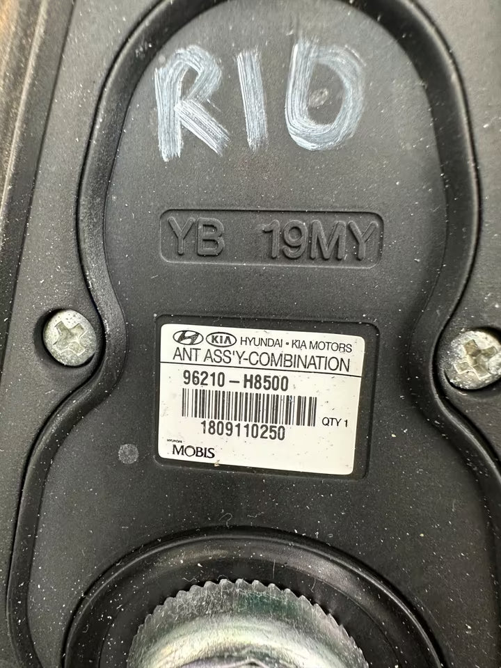 96210-H8500 GPS Antenne Dachantenne Kia Rio IV Kia Stonic Modelle