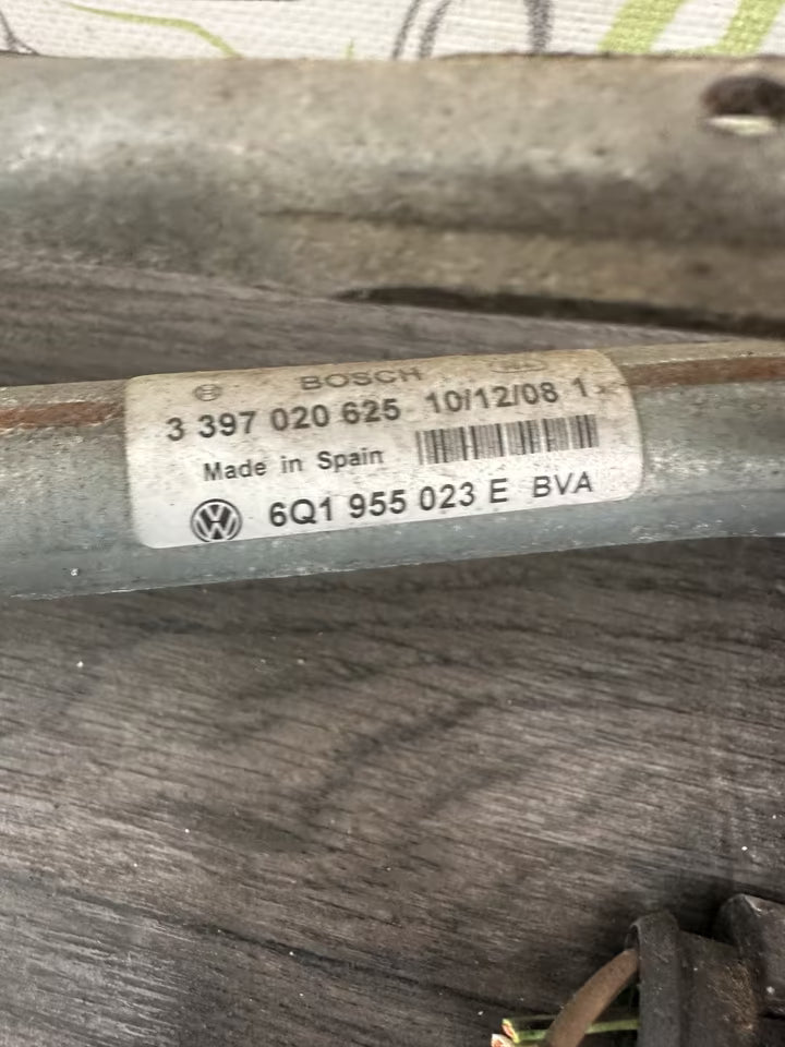 6Q1955023E Wischergestänge Wischermotor Vorne VW Polo 9N3