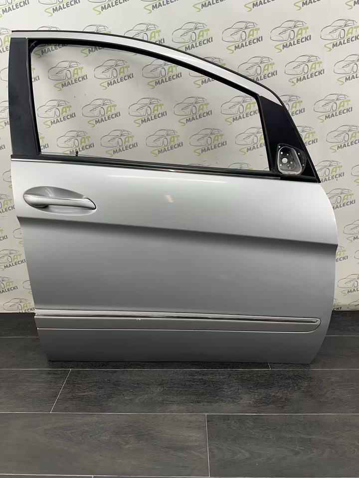 Türe Tür Vorne Rechts Mercedes B-Klasse W245 Farbe 761 05-11Bj