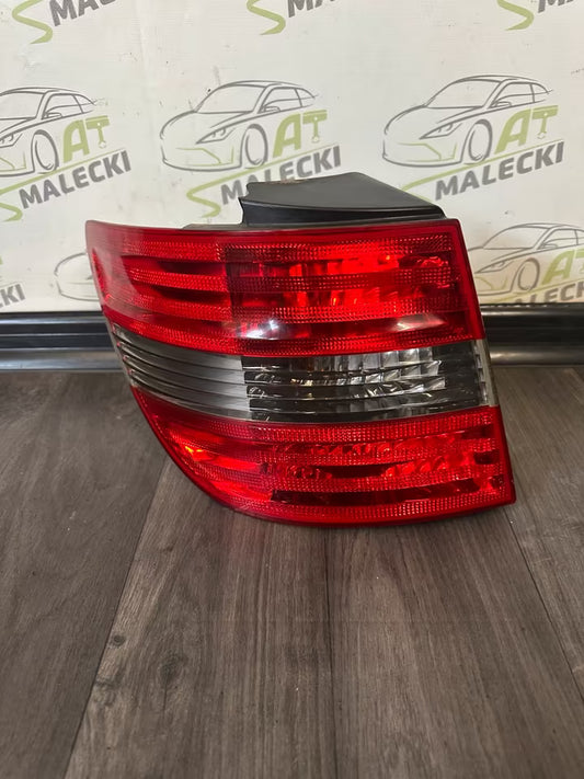A1698202564 Heckleuchte Rücklicht Links Mercedes W245 Modelle