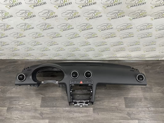 Armaturenbrett Cockpit Dashboard Audi A3 8P Modell 03-12Bj