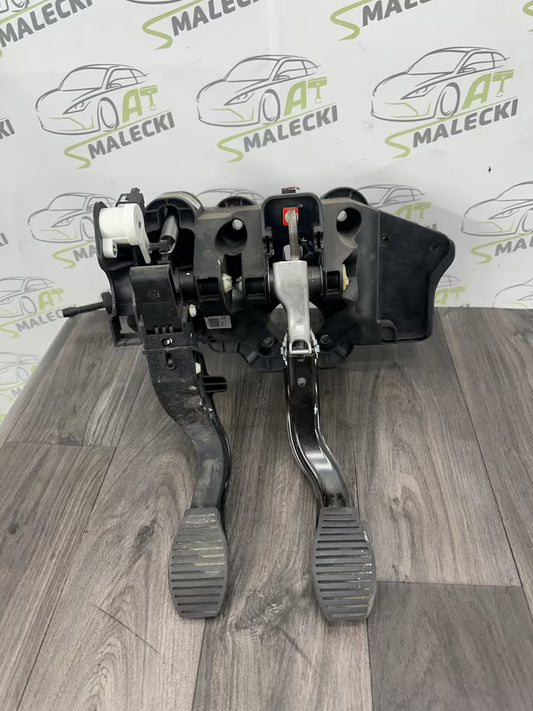 1344180 Kupplungspedal Bremspedal für Opel Corsa E