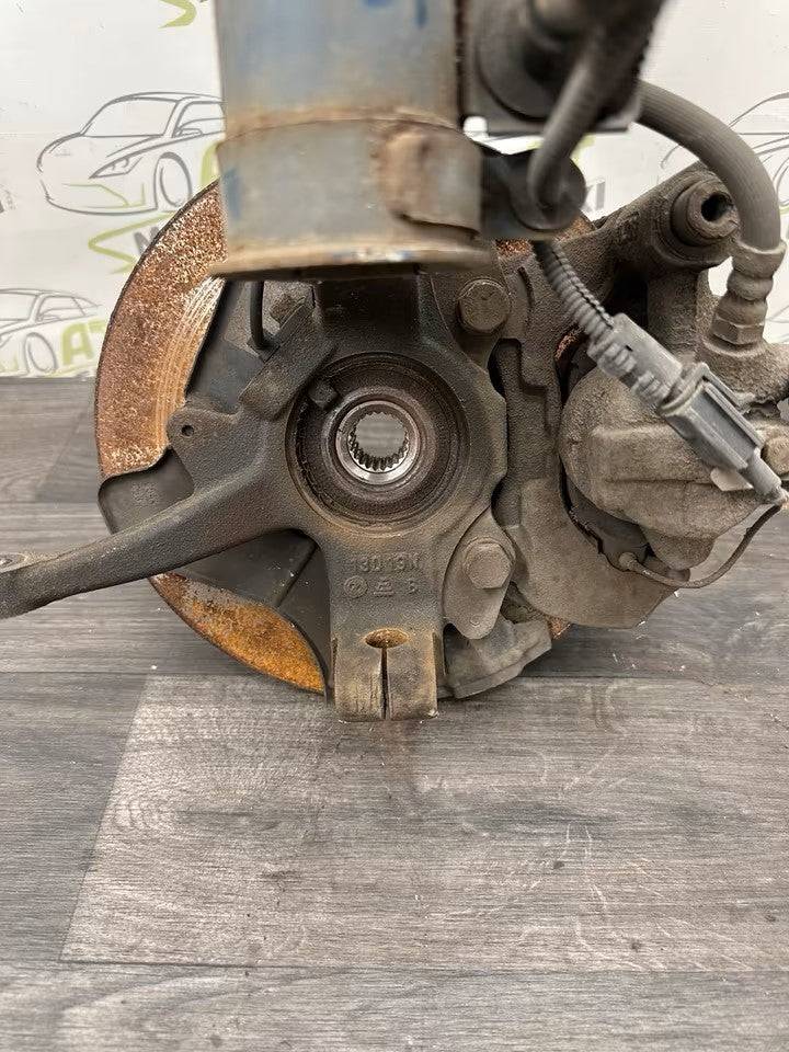 Achsschenkel Radnabe Federbein Links Ford KA Ru8 Modell 08-16 Bj