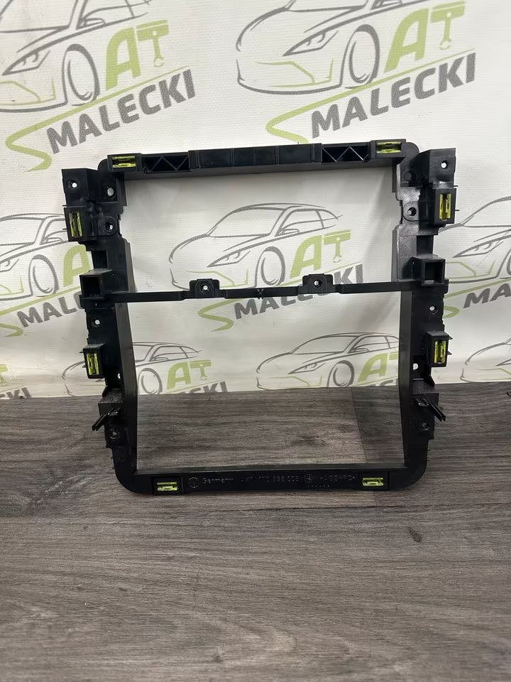 1T0858005B Trägerrahmen Aufnahme Blende VW Touran 1T3
