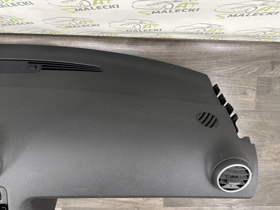 Armaturenbrett Cockpit Dashboard Audi A3 8P Modell 03-12Bj