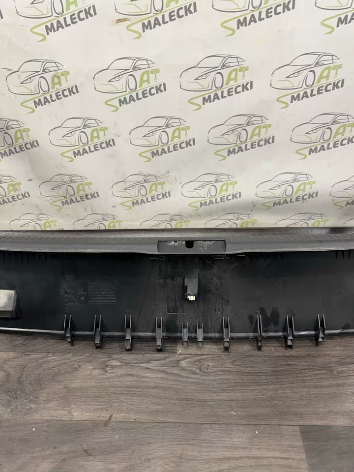 1K6863459 Ladekante Verkleidung Kofferraum VW Golf V