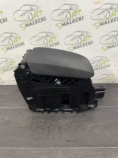 1K5864251C Mittelarmlehne für VW Golf V 1K0713187