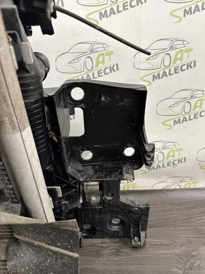 Schlossträger Frontmaske komplett Renault Megane III 3 2,0 Benzin