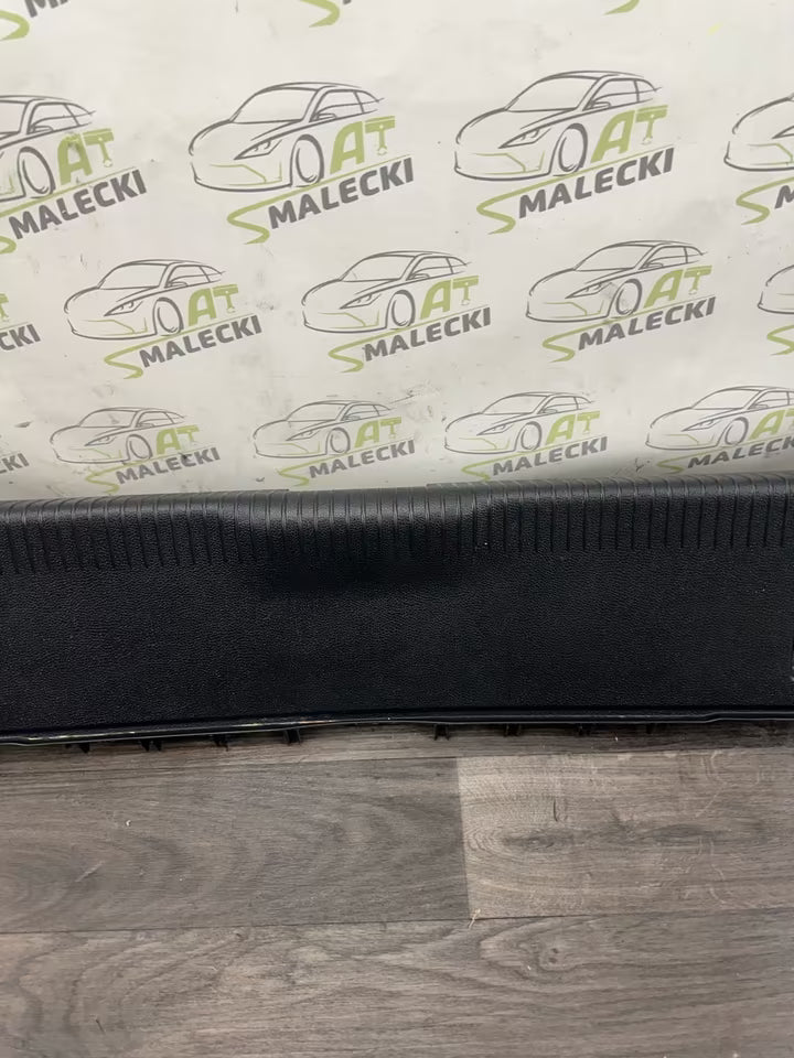 1K6863459 Ladekante Verkleidung Kofferraum VW Golf V