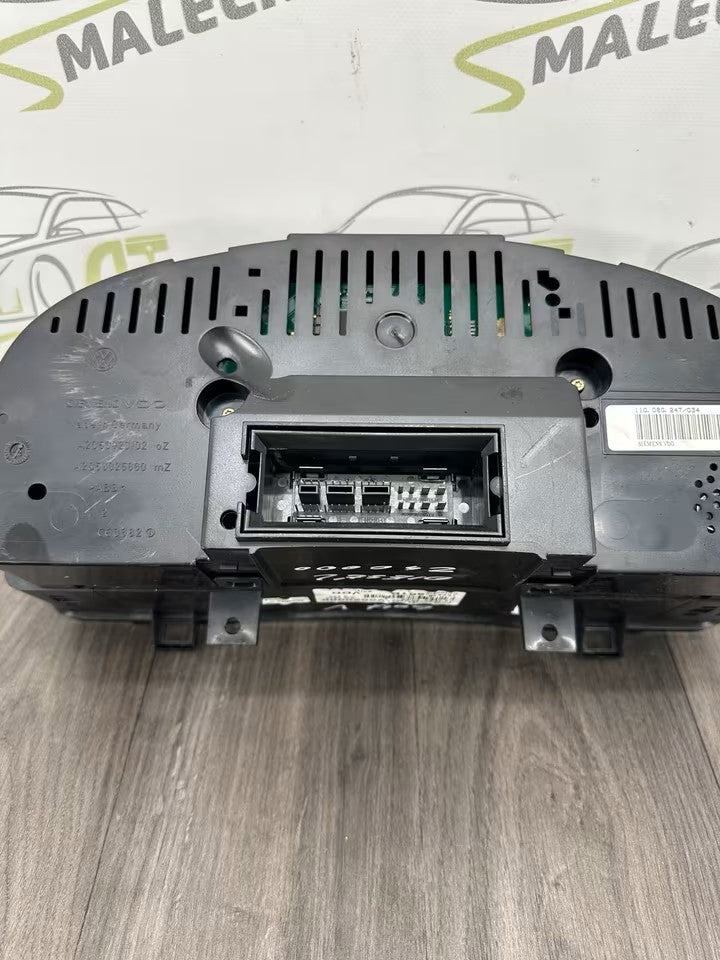 1K0920861B Speedometer instrument cluster VW Golf V 5 1K Diesel 240000