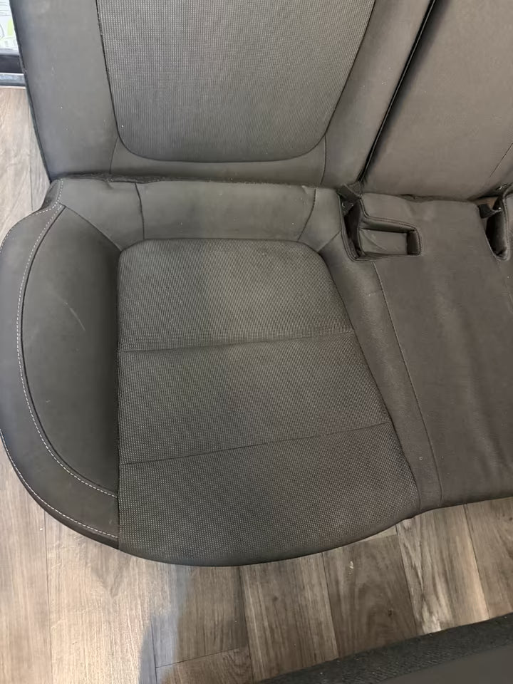 Sitze Innenausstattung Stoff Kia Rio IV Sitzheizung 17-20bj.