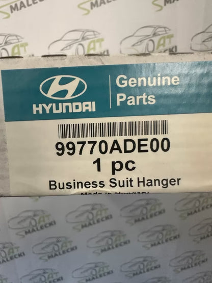99770ADE00 Anzugs Kleiderbügel Neu Original für Hyundai Modelle