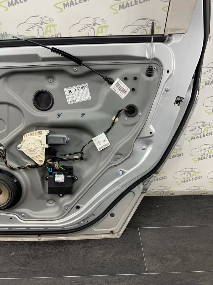 Türe Tür Hinten Rechts Mercedes B-Klasse W245 Farbe 761 05-11Bj
