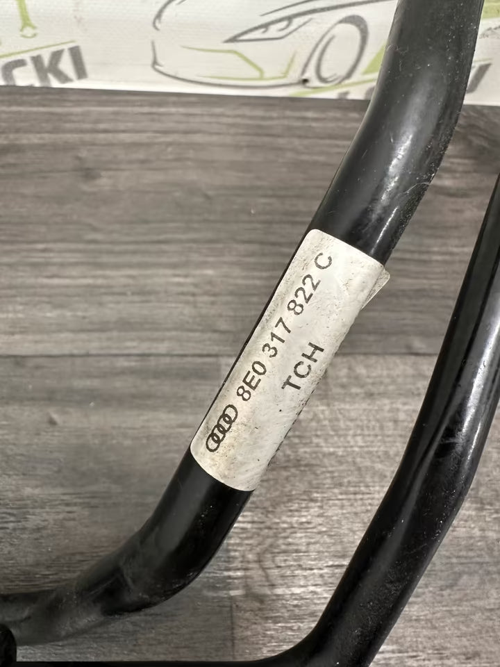 8E0317821S 8E0317822C Getriebeölkühler Öldruckleitung Audi A4 B7