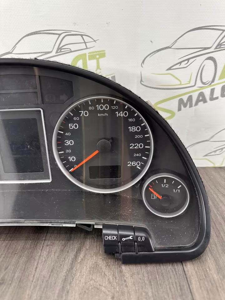 8E0920900R Speedometer instrument cluster Audi A4 B7 8E 8H 2.0 Diesel