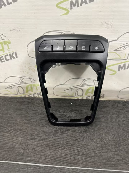 93300-H8100 Schalterleiste für Kia Rio IV