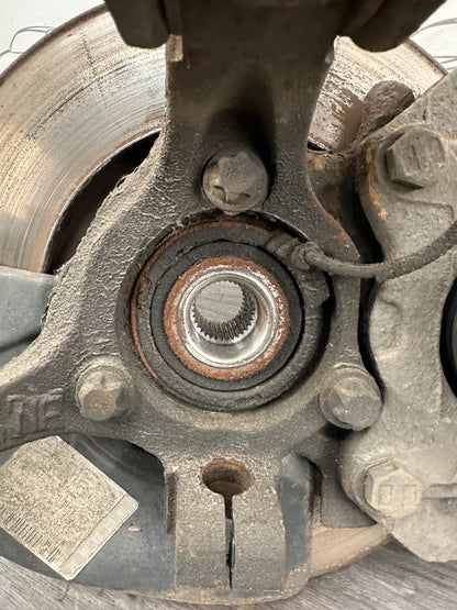 13158048 Achsschenkel Radnabe Links Opel Astra H 1,7 CDTI