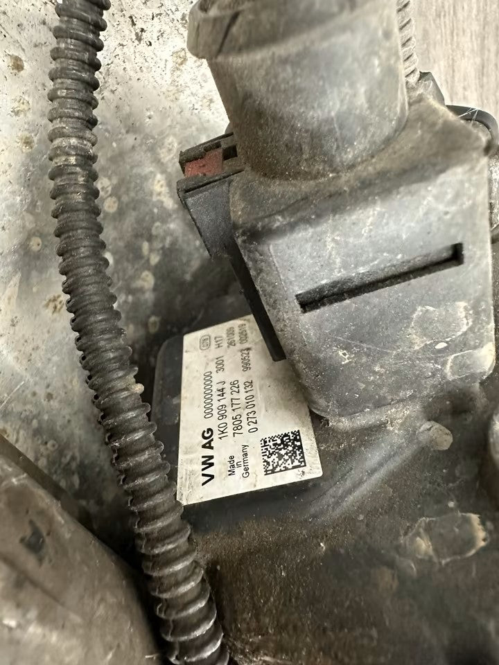 1K0909144J 1K1423051ED Lenkgetriebe Elektrische Servo Vw Golf VI