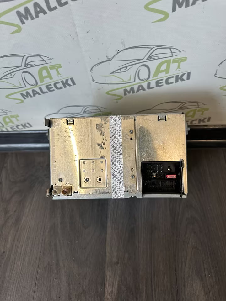 1K0035186L Autoradio für VW Golf V mit Code