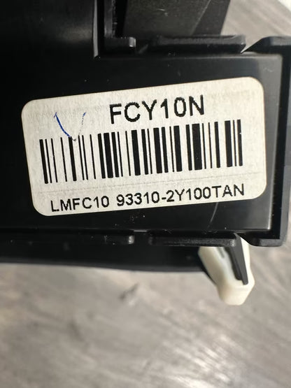 93310-2Y100 Verkleidung Steuereinheit Armaturenbrett Hyundai ix35