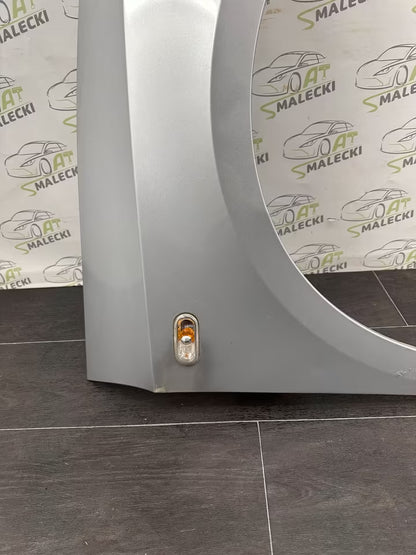 Kotflügel Rechts Seat Ibiza 6J Modell Farbe LX7W Silber