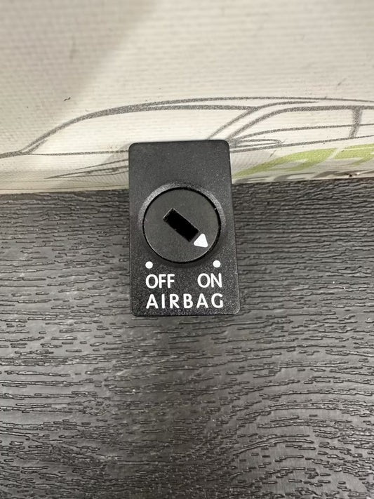 3C0919237B Schalter Abschaltung Airbag Deaktivierung VW Passat B6