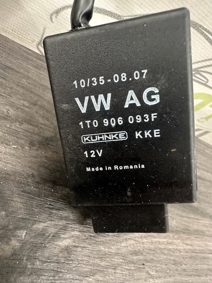 1T0906093F Kraftstoffpumpe Steuergerät für VW Touran 1T