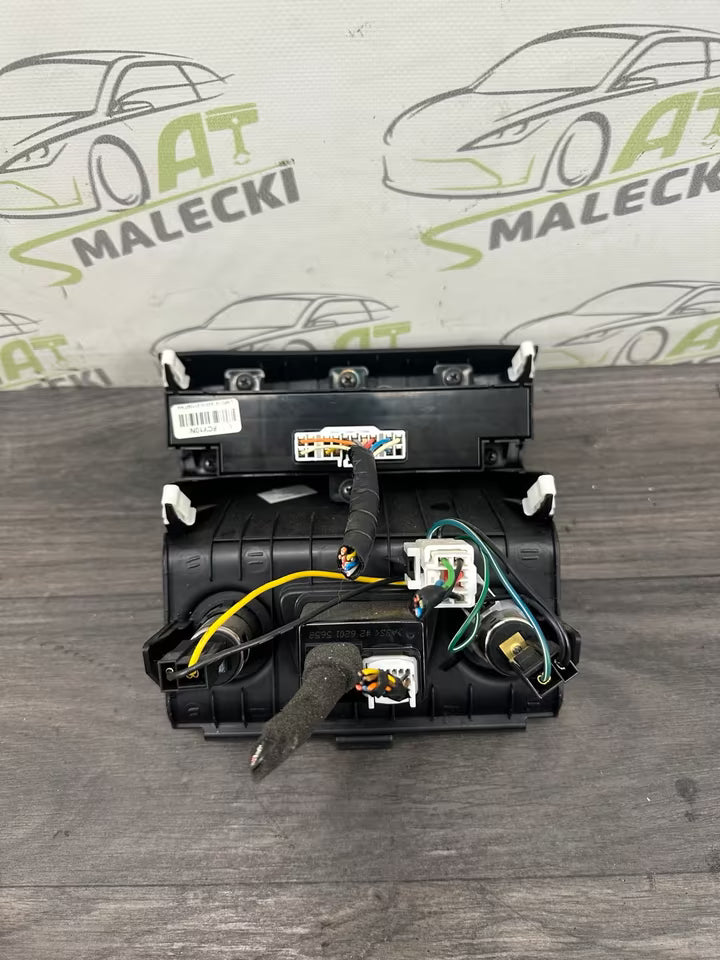 93310-2Y100 Verkleidung Steuereinheit Armaturenbrett Hyundai ix35