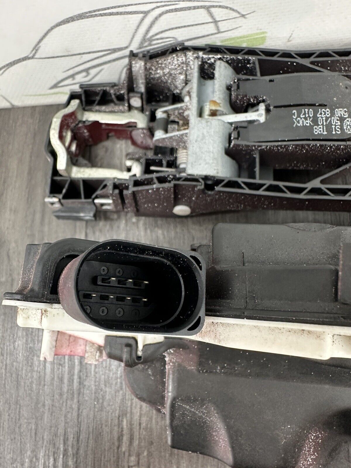 6306076
