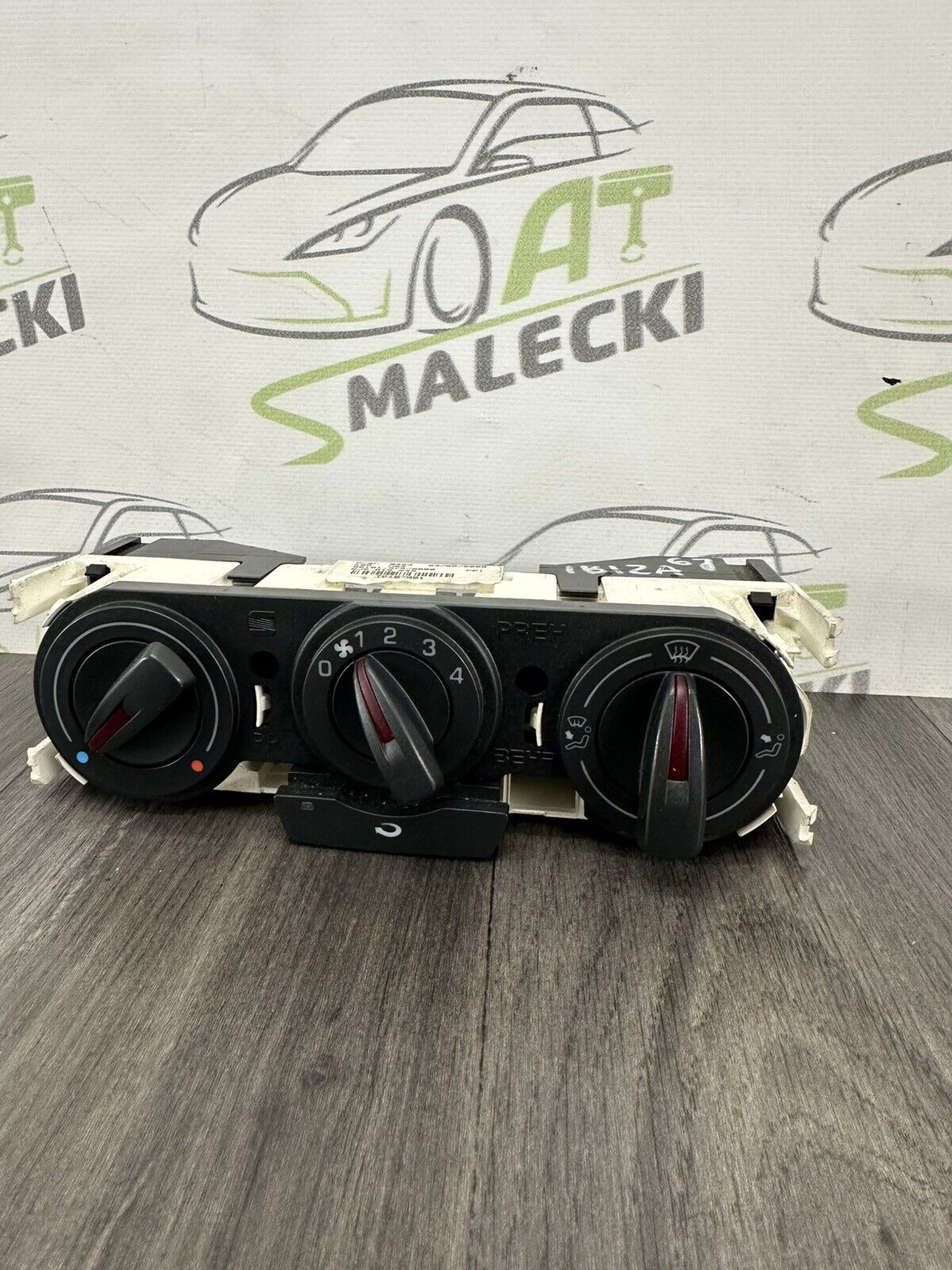 6305746